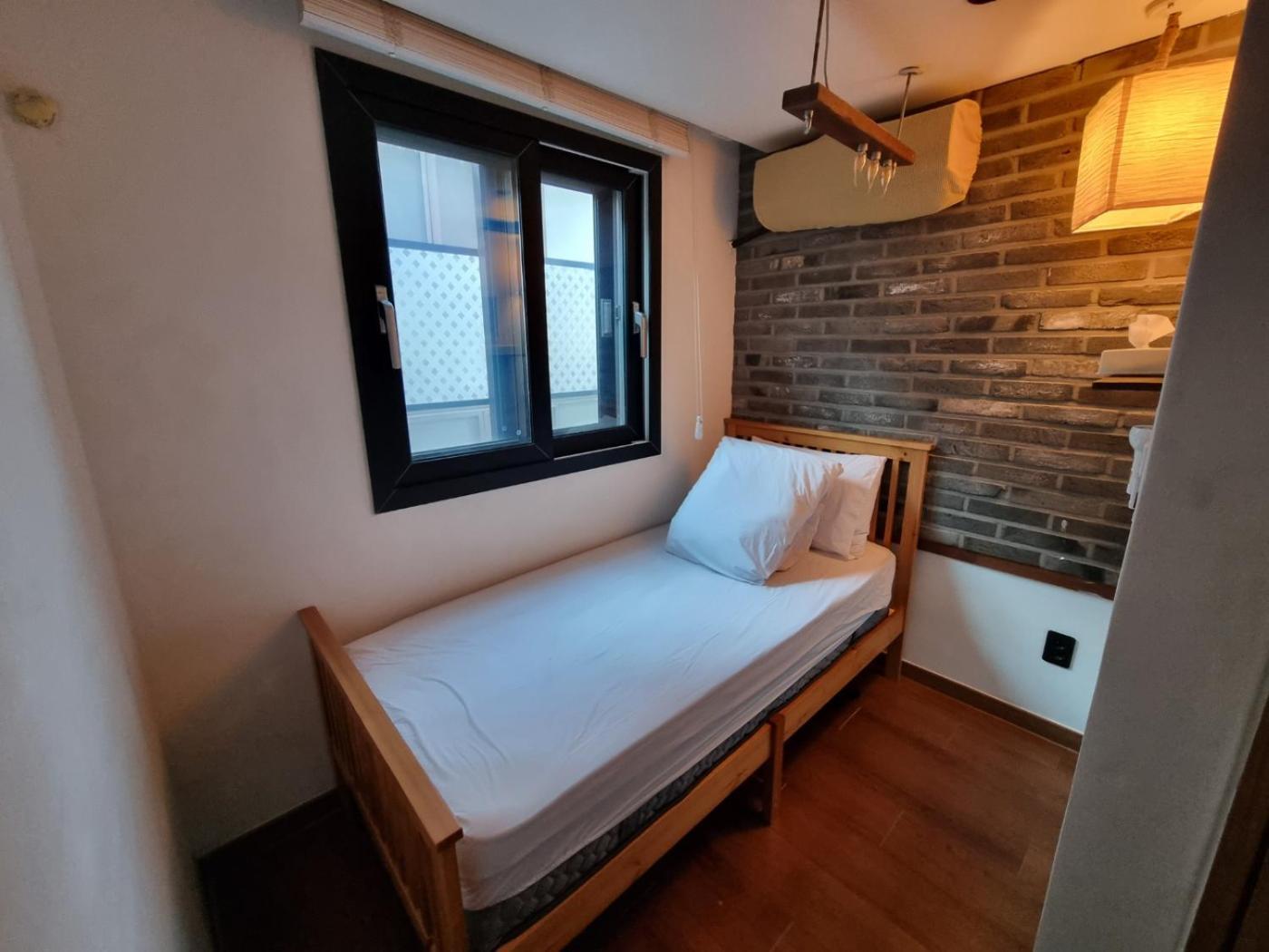 Hwon Guesthouse 서울특별시 외부 사진